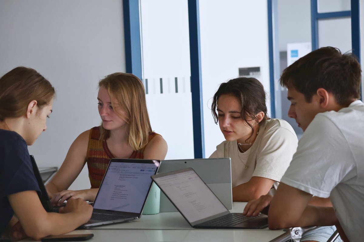 Students in the block seminar Social Identity and Images of Eating, August 2024 ©AG Renner BIOJS