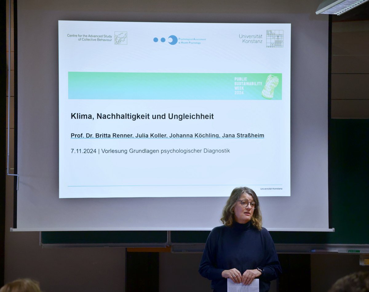 Prof. Dr. Britta Renner begrüßt das Publikum zur Vorlesung im Rahmen der Public Sustainability Week 2024 ©AG Renner BIOJS